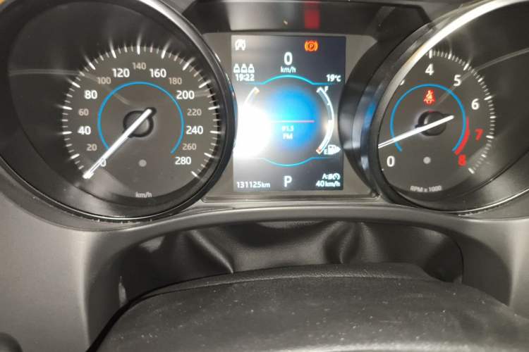 Used Jaguar F-PACE 2019 2.0T Four-Wheel Drive Urban Luxury Edition Odometer Close Up
