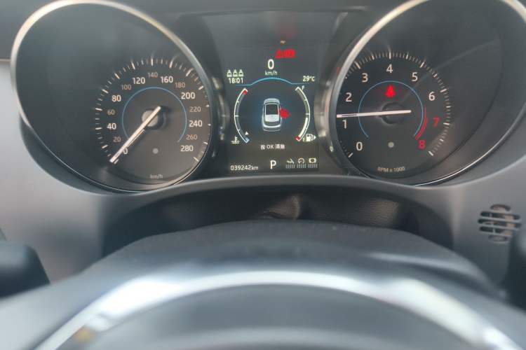 Used Jaguar F-PACE 2019 2.0T Four-Wheel Drive Urban Luxury Edition Odometer Close Up