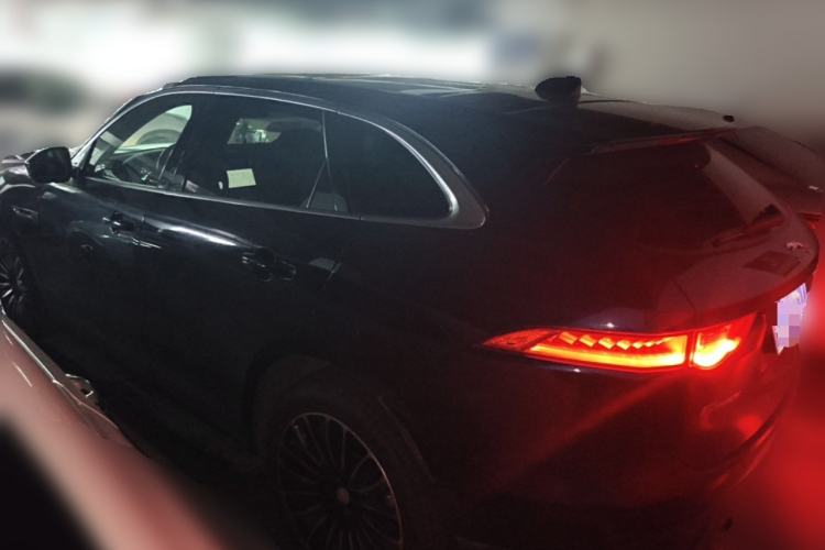 Used Jaguar F-PACE 2019 2.0T Four-Wheel Drive Urban Luxury Edition Rear Left 45 Deg