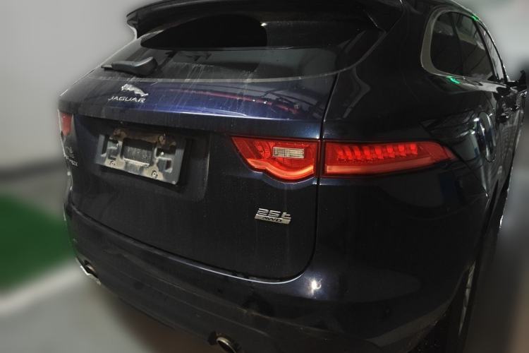 Used Jaguar F-PACE 2019 2.0T Four-Wheel Drive Urban Luxury Edition Rear