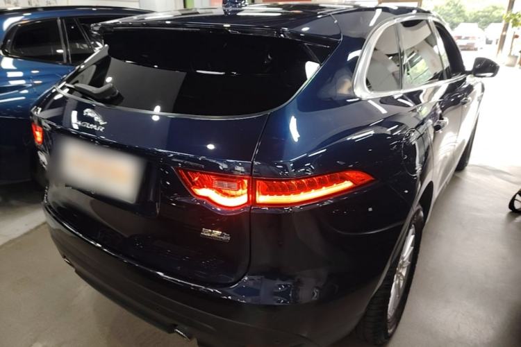 Used Jaguar F-PACE 2019 2.0T Four-Wheel Drive Urban Luxury Edition Rear Right 45 Deg