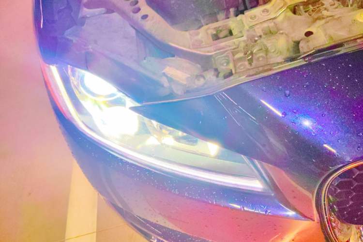 Used Jaguar F-PACE 2019 2.0T Four-Wheel Drive Urban Luxury Edition Right Front Headlight