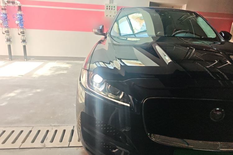 Used Jaguar F-PACE 2019 2.0T Four-Wheel Drive Urban Luxury Edition Right Front Headlight