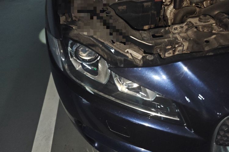 Used Jaguar F-PACE 2019 2.0T Four-Wheel Drive Urban Luxury Edition Right Front Headlight