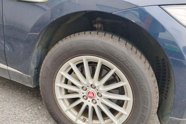 Used Jaguar F-PACE 2019 2.0T Four-Wheel Drive Urban Luxury Edition Right Front Wheel Hub
