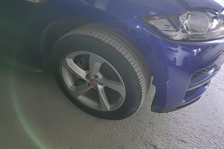 Used Jaguar F-PACE 2019 2.0T All-Wheel Drive R-Sport Sport Edition Right Front Wheel Hub