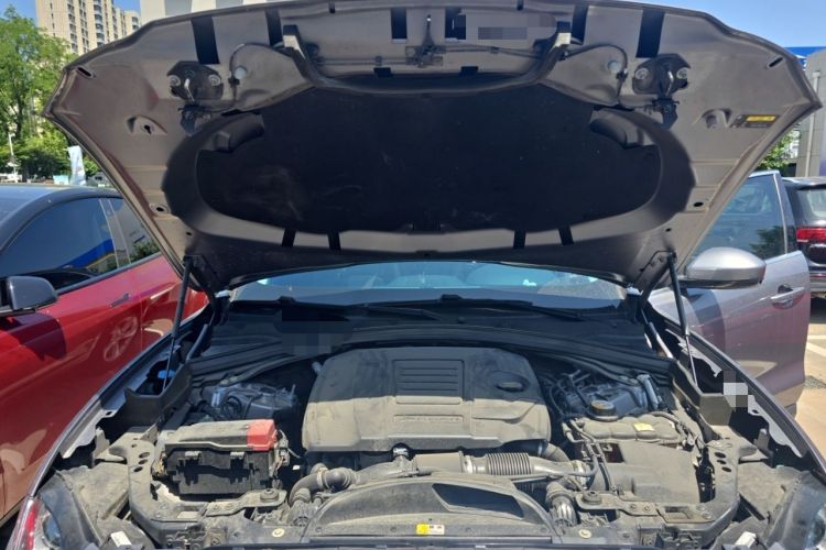 Used Jaguar F-PACE 2019 2.0T Four-Wheel Drive Urban Luxury Edition Engine Bay