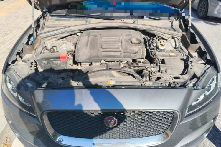 Used Jaguar F-PACE 2019 2.0T Four-Wheel Drive Urban Luxury Edition Engine Bay