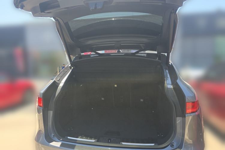Used Jaguar F-PACE 2019 2.0T Four-Wheel Drive Urban Luxury Edition Trunk