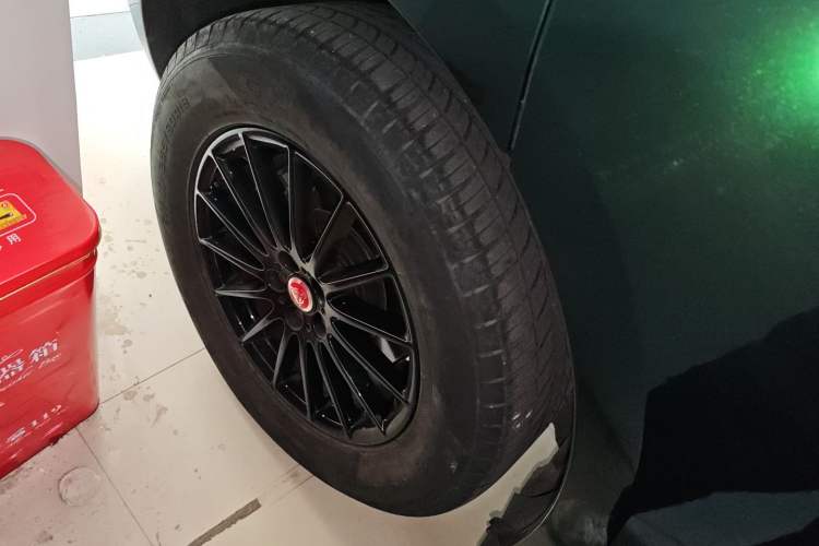 Used Jaguar F-PACE 2019 2.0T All-Wheel Drive R-Sport Sport Edition Exterior 8
