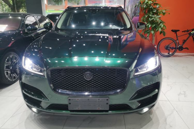 Used Jaguar F-PACE 2019 2.0T All-Wheel Drive R-Sport Sport Edition Front