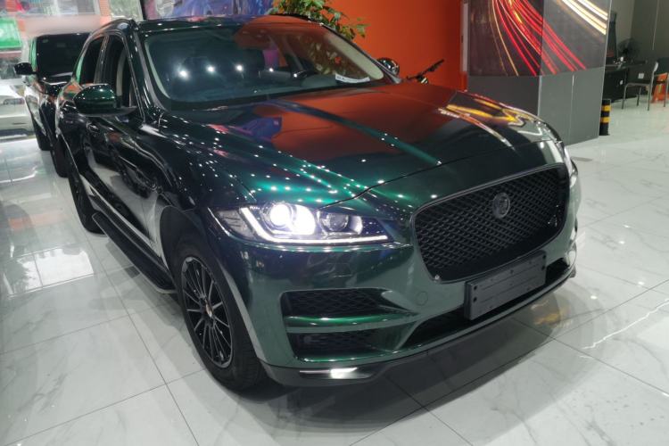 Used Jaguar F-PACE 2019 2.0T All-Wheel Drive R-Sport Sport Edition Front Right 45 Deg