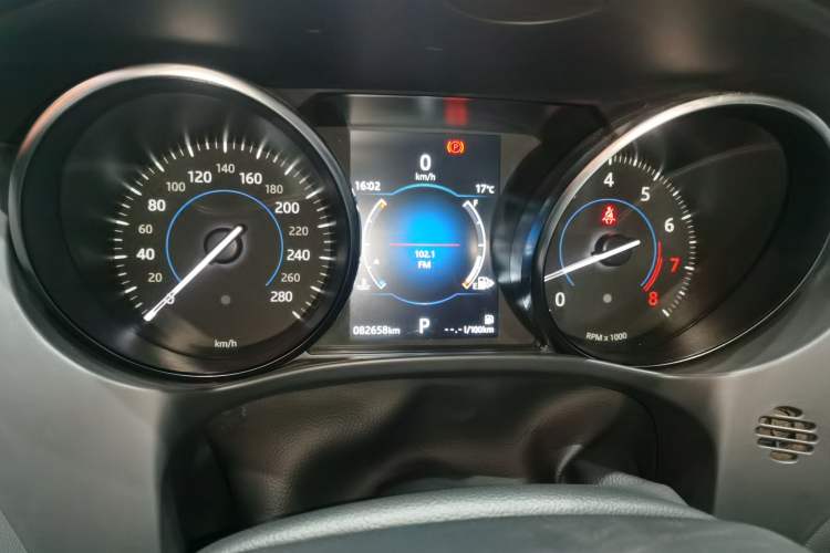 Used Jaguar F-PACE 2019 2.0T All-Wheel Drive R-Sport Sport Edition Instrument Cluster