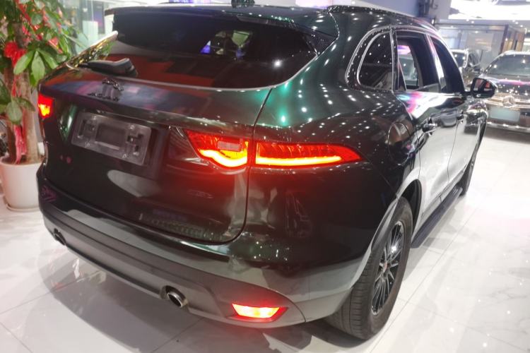 Used Jaguar F-PACE 2019 2.0T All-Wheel Drive R-Sport Sport Edition Rear Right 45 Deg