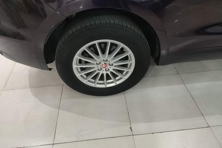 Used Jaguar F-PACE 2019 2.0T Four-Wheel Drive Urban Luxury Edition Exterior 8