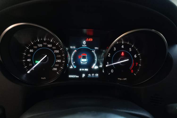 Used Jaguar F-PACE 2019 2.0T Four-Wheel Drive Urban Luxury Edition Instrument Cluster