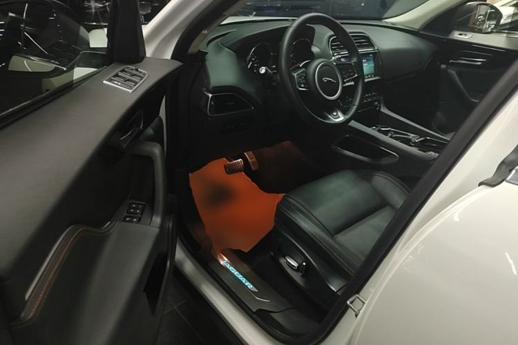 Used Jaguar F-PACE 2019 2.0T Four-Wheel Drive Urban Luxury Edition Driver Seat