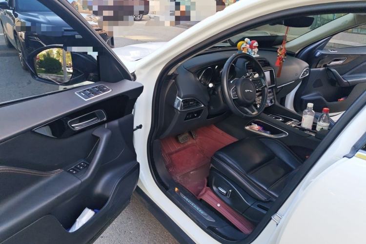Used Jaguar F-PACE 2019 2.0T Four-Wheel Drive Urban Luxury Edition Driver Seat