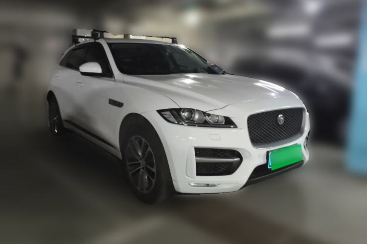 Used Jaguar F-PACE 2019 2.0T All-Wheel Drive R-Sport Sport Edition Front Right 45 Deg