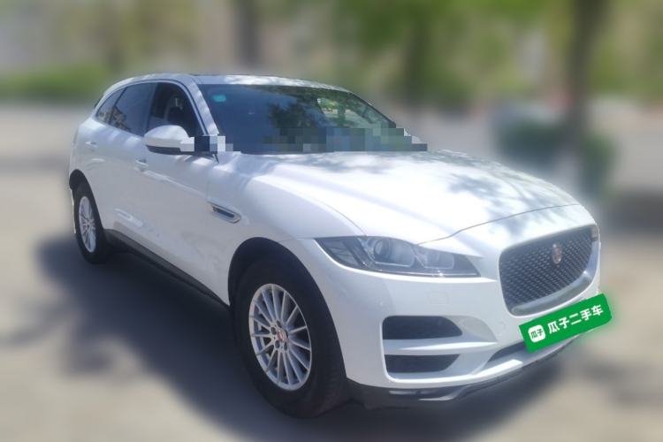 Used Jaguar F-PACE 2019 2.0T Four-Wheel Drive Urban Luxury Edition Front Right 45 Deg