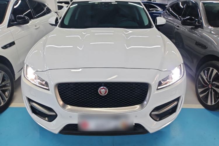 Used Jaguar F-PACE 2019 2.0T All-Wheel Drive R-Sport Sport Edition Front