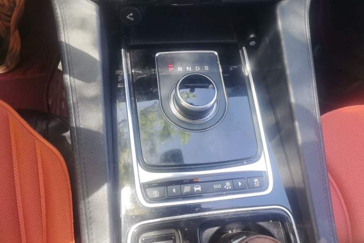 Used Jaguar F-PACE 2019 2.0T Four-Wheel Drive Urban Luxury Edition Gear Lever