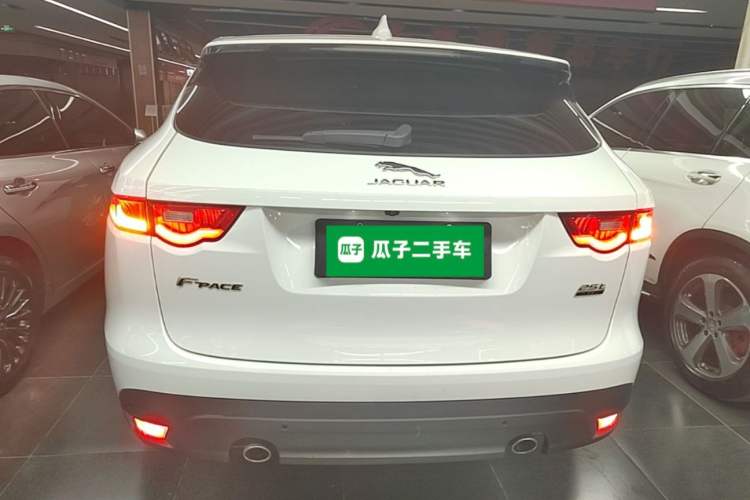 Used Jaguar F-PACE 2019 2.0T Four-Wheel Drive Urban Luxury Edition Rear