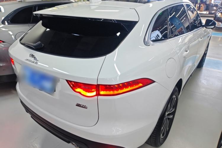 Used Jaguar F-PACE 2019 2.0T All-Wheel Drive R-Sport Sport Edition Rear Right 45 Deg