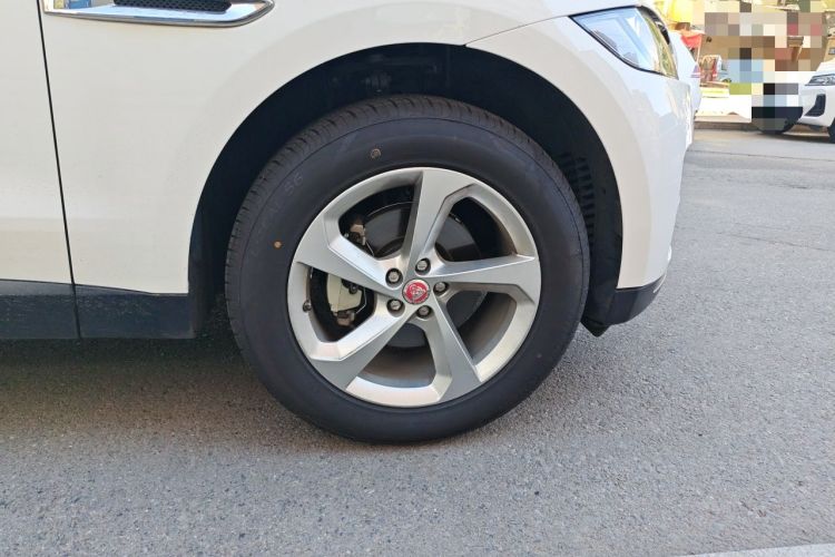 Used Jaguar F-PACE 2019 2.0T Four-Wheel Drive Urban Luxury Edition Right Front Wheel Hub