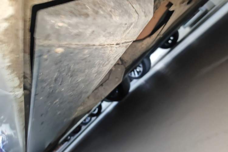 Used Jaguar F-PACE 2019 2.0T All-Wheel Drive R-Sport Sport Edition Right Side Sill