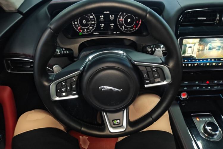 Used Jaguar F-PACE 2019 2.0T All-Wheel Drive R-Sport Sport Edition Steering Wheel