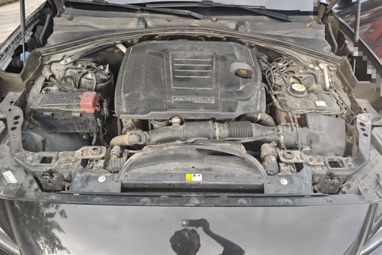 Used Jaguar F-PACE 2020 2.0T Rally Edition Engine Bay