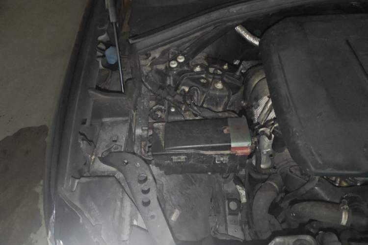 Used Jaguar F-PACE 2020 2.0T Rally Edition Engine Bay Right