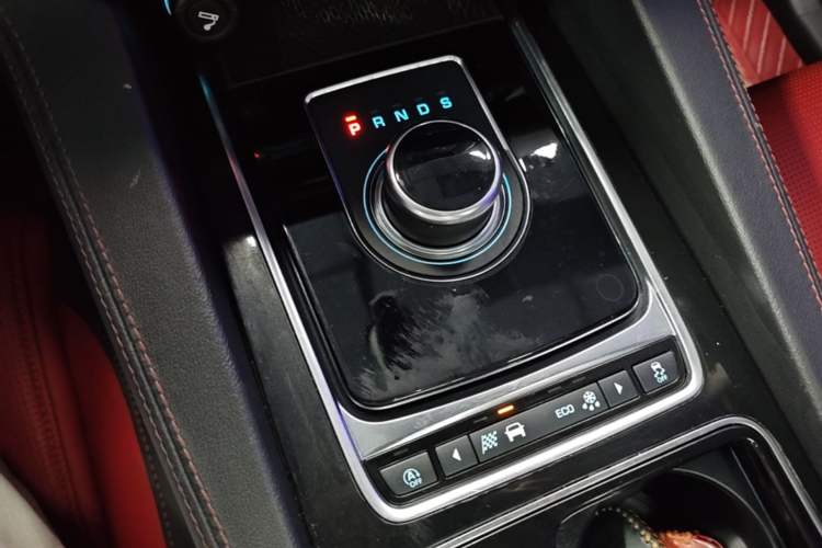 Used Jaguar F-PACE 2020 2.0T Rally Edition Gear Lever