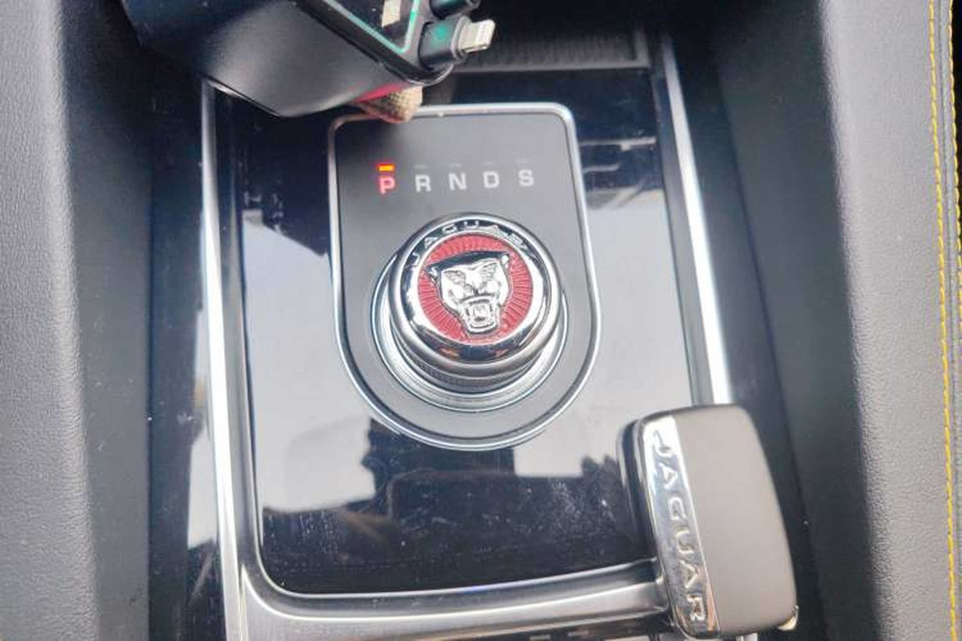 Used Jaguar F-PACE 2020 300-Sport Sports Edition Gear Lever