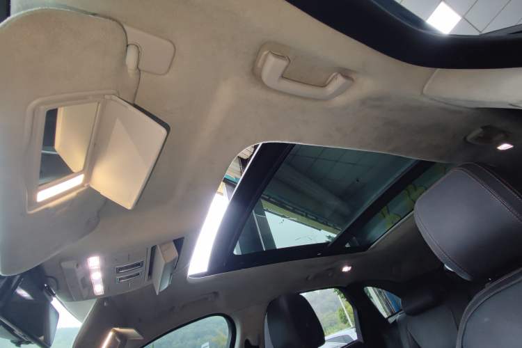 Used Jaguar F-PACE 2020 2.0T Urban Deluxe Edition Headliner