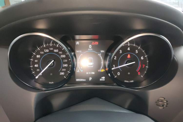 Used Jaguar F-PACE 2020 2.0T Urban Deluxe Edition Instrument Cluster
