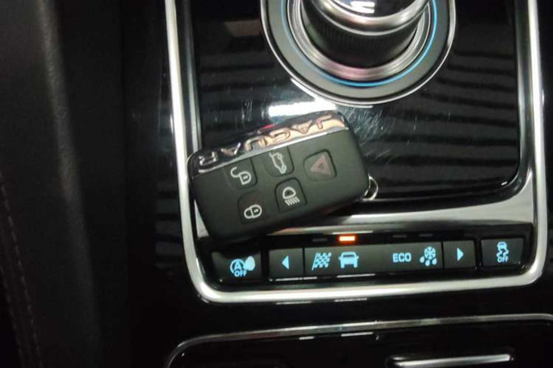 Used Jaguar F-PACE 2020 2.0T Rally Edition Interior 1