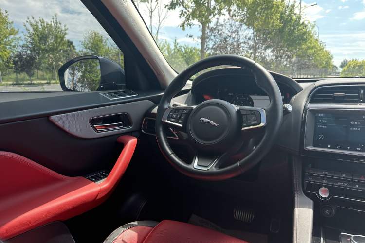 Used Jaguar F-PACE 2020 2.0T Rally Edition Interior 3