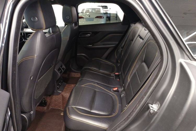 Used Jaguar F-PACE 2020 300-Sport Sports Edition Interior 4