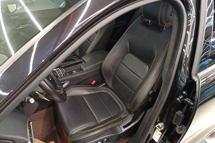 Used Jaguar F-PACE 2020 300-Sport Sports Edition Left Front Seat