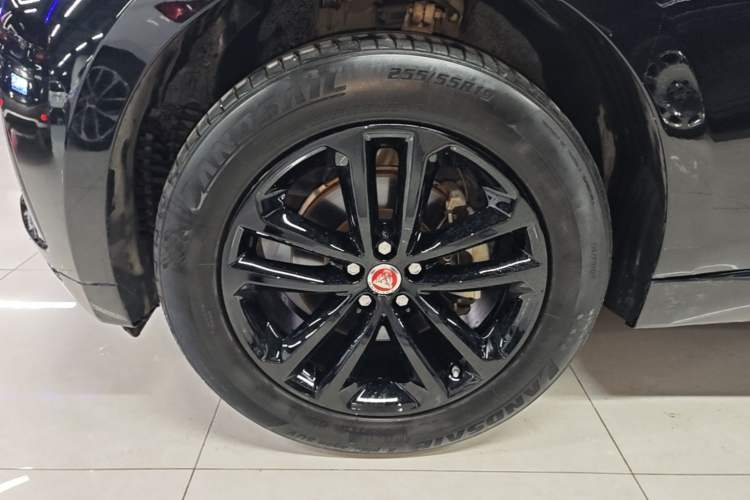 Used Jaguar F-PACE 2020 2.0T Rally Edition Left Front Wheel Hub