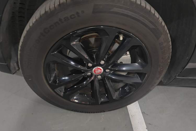 Used Jaguar F-PACE 2020 2.0T Rally Edition Left Front Wheel Hub