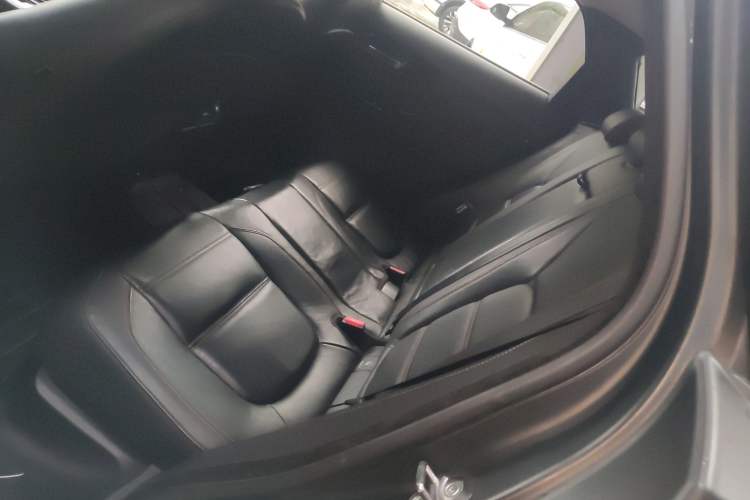 Used Jaguar F-PACE 2020 2.0T Urban Deluxe Edition Left Rear Seat