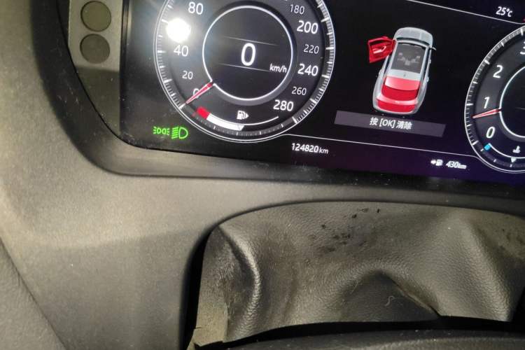 Used Jaguar F-PACE 2020 2.0T Rally Edition Odometer Close Up