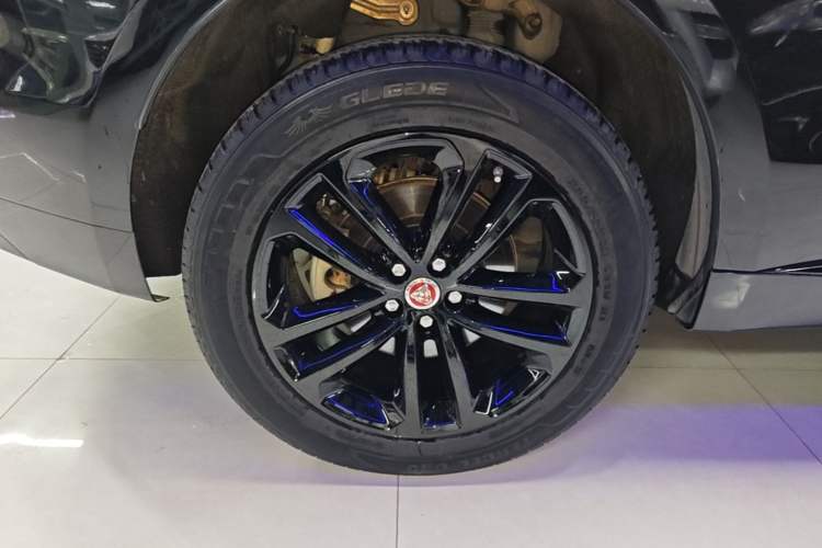 Used Jaguar F-PACE 2020 2.0T Rally Edition Right Rear Wheel Hub