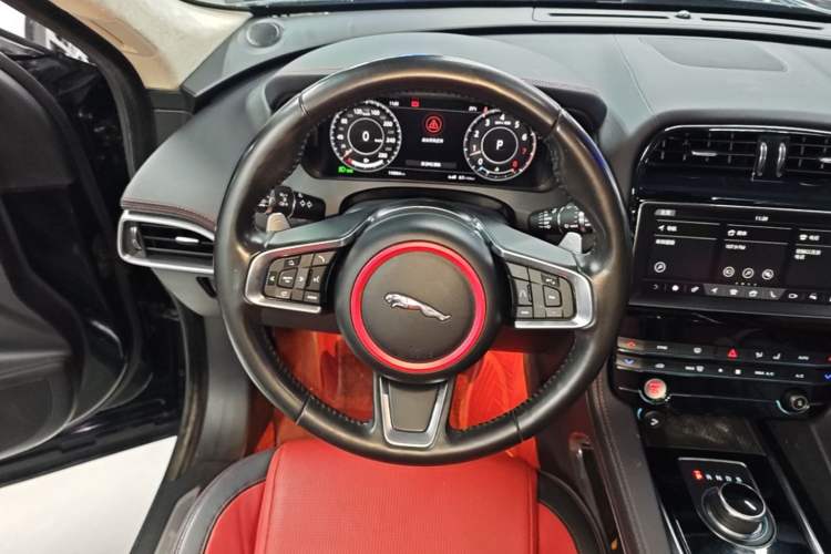Used Jaguar F-PACE 2020 2.0T Rally Edition Steering Wheel
