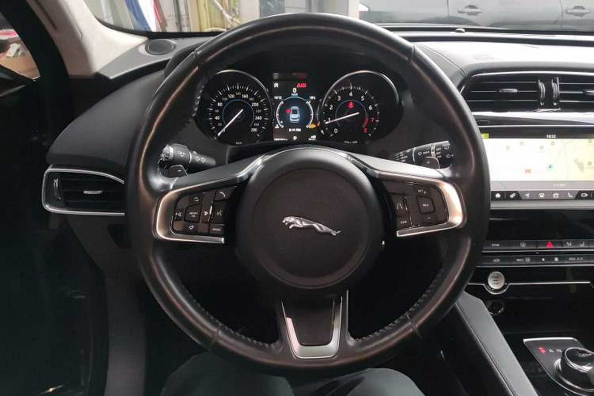 Used Jaguar F-PACE 2020 2.0T Urban Deluxe Edition Steering Wheel