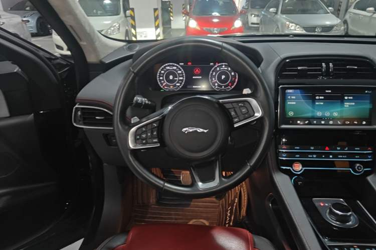 Used Jaguar F-PACE 2020 2.0T Rally Edition Steering Wheel
