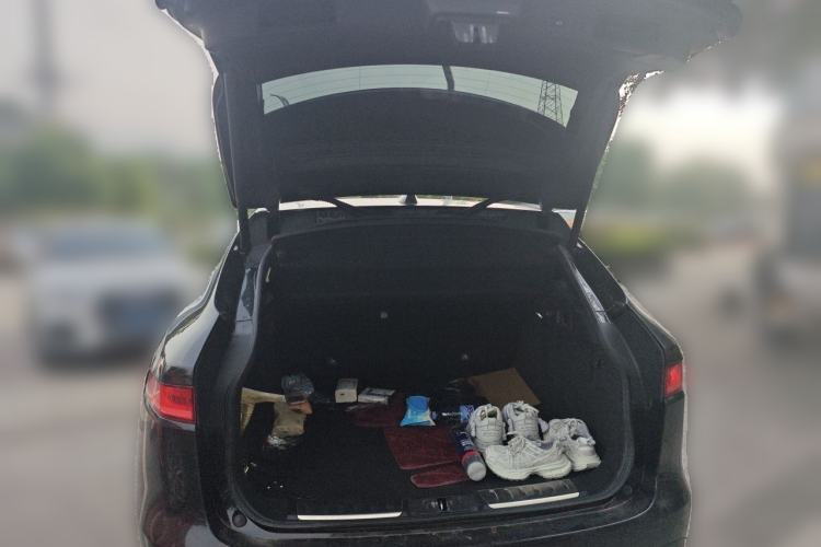 Used Jaguar F-PACE 2020 2.0T Rally Edition Trunk